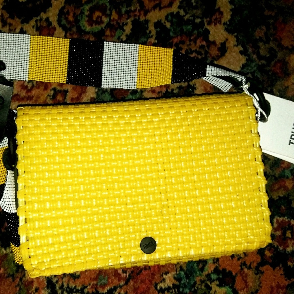 Truss handbag